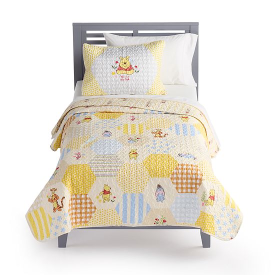  The Big One® Disney's Winnie The Pooh Quilt Set With Shams