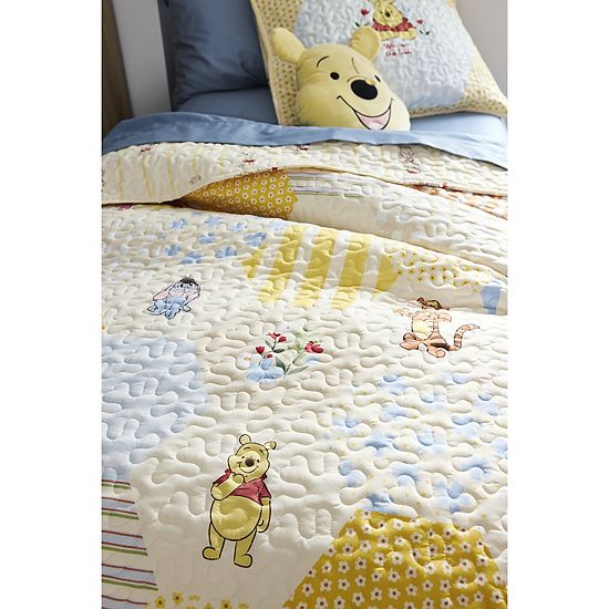  The Big One® Disney's Winnie The Pooh Quilt Set With Shams