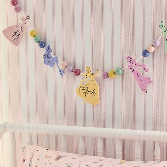  Disney Princesses The Big One® Princess Garland With Rope Hanging String