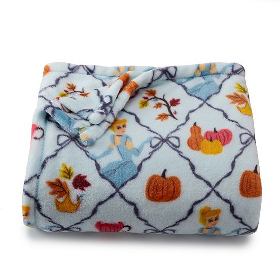  Disney's Fall & Harvest Oversized Supersoft Printed Plush Throw Blanket By The Big One®