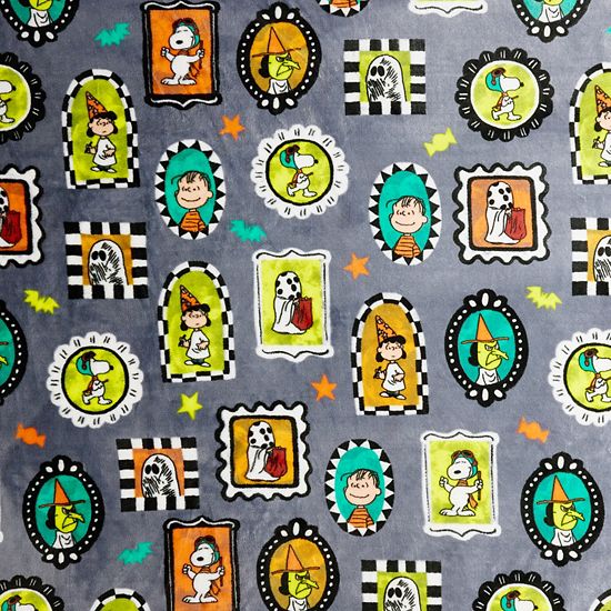  The Big One® Peanuts Fall Or Halloween Plush Throw Blanket